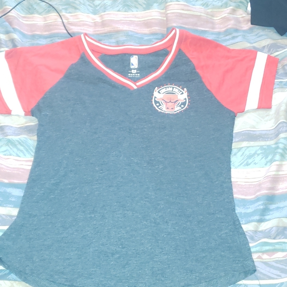 Brand new bulls tshirt!